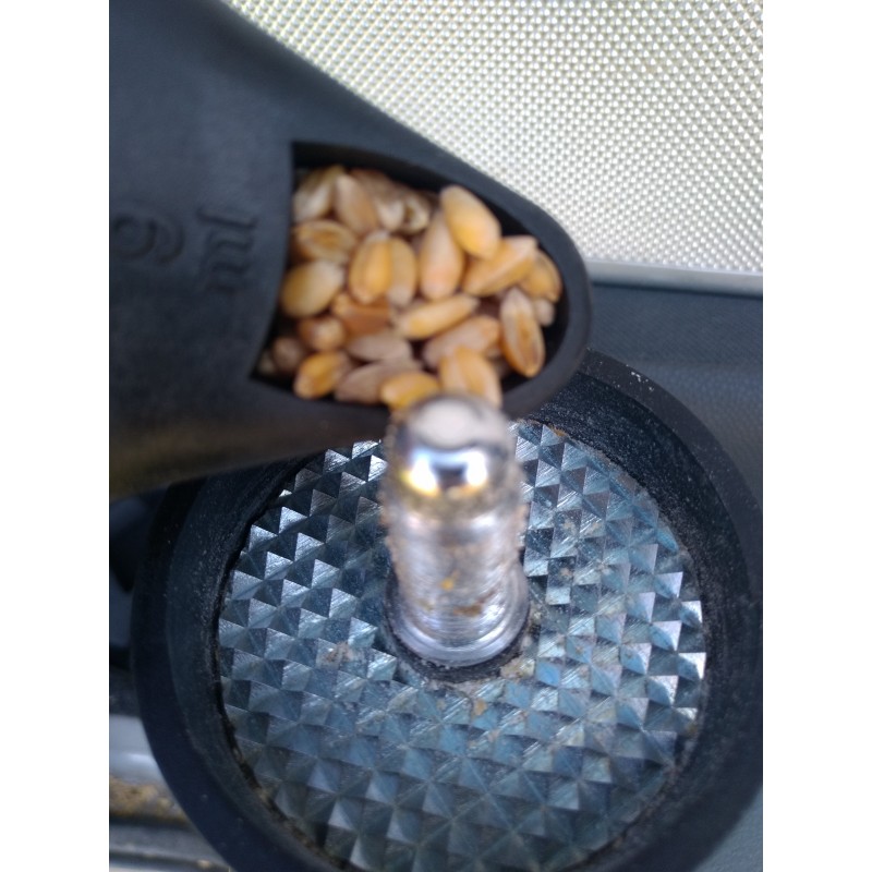 C-PRO 32FR humidimètre avec broyeur et application Agrolog