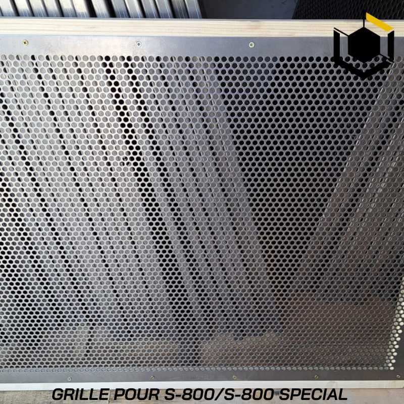 Grille S800 trou rond dimensions cadre 52 x64 cm