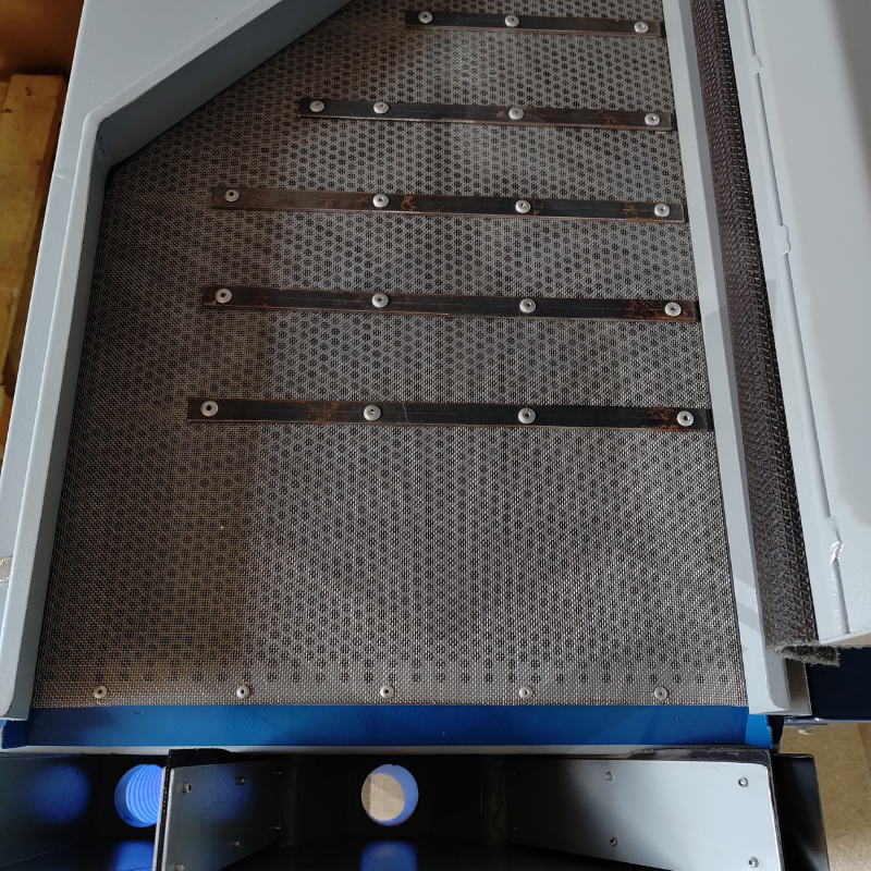 Table densimétrique 0.3T