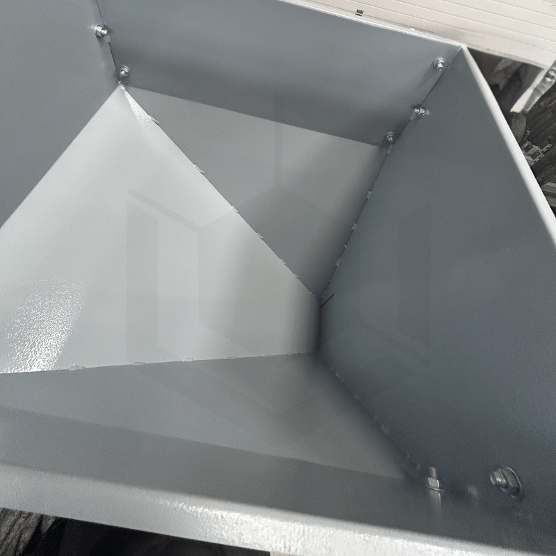 Trémie acier peint livré en kit pour épierreur DKM16