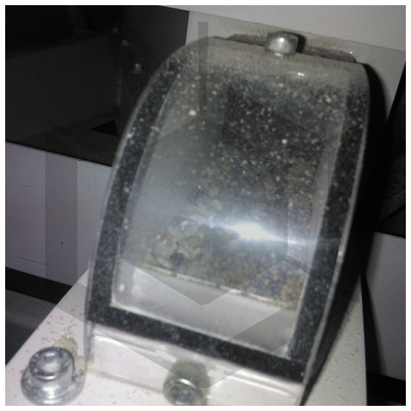 Epierreur à circuit fermé équipé contact grain en acier galvanisé